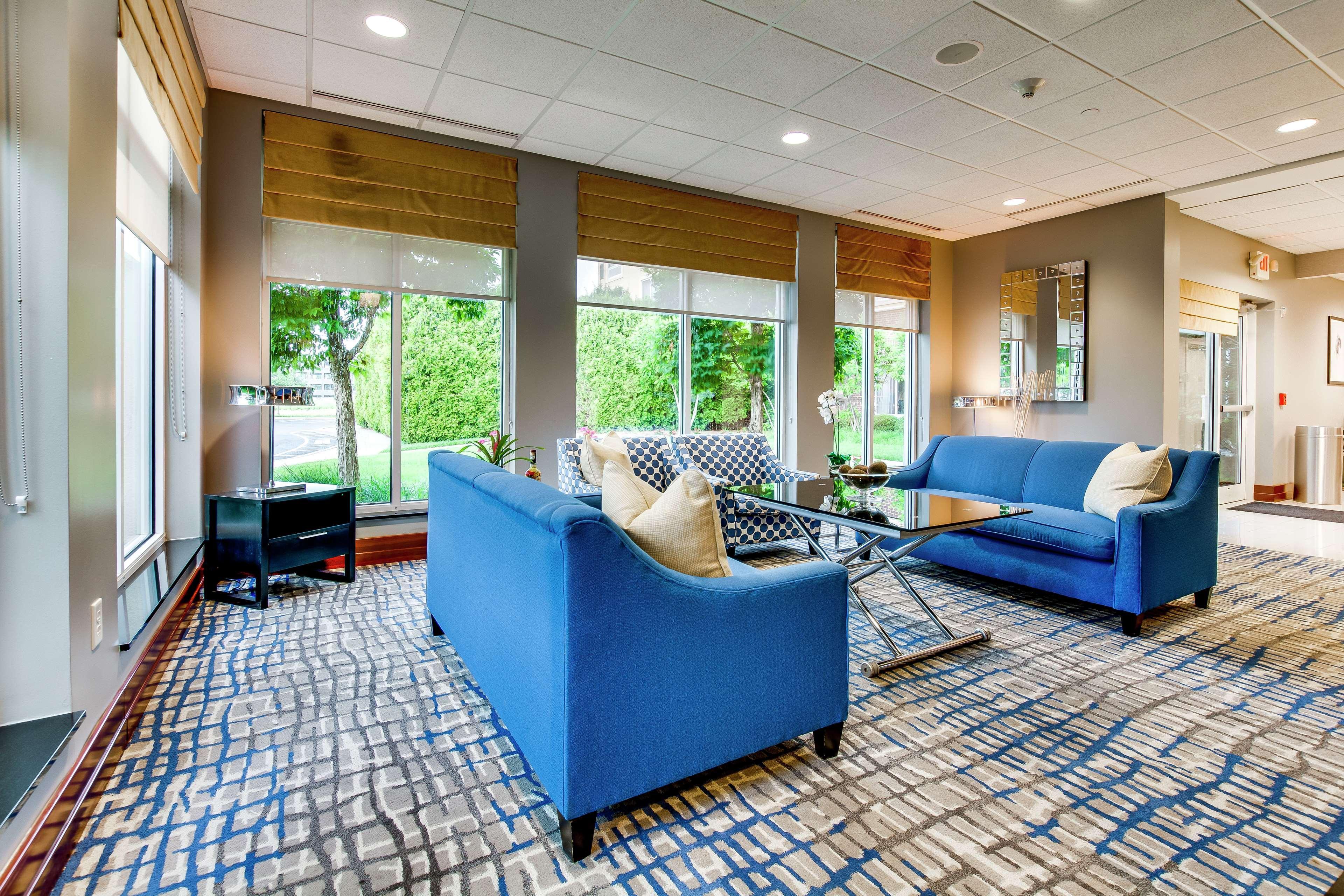 Hilton Garden Inn Louisville-Northeast Exteriör bild